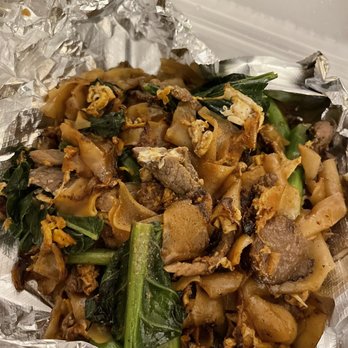 Salathai Thai Cuisine - 113. Pad See Ew - Thai Near Me - San Gabriel, California