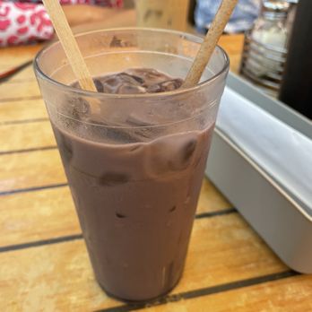 Kihei Caffe - Ube cold brew - Hawaiian Near Me - Kihei, Hawaii