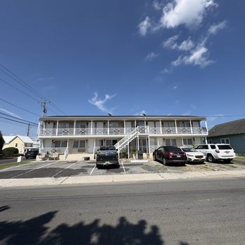 The Inn On Main - Hotels Near Me - Chincoteague, Virginia The Inn On Main - Hotels Near Me - Chincoteague, Virginia