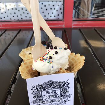 Long Beach Creamery - Medium waffle bowl - unlimited toppings with check-in! - Ice Cream & Frozen Yogurt Near Me - Long Beach, California Long Beach Creamery - Medium waffle bowl - unlimited toppings with check-in! - Ice Cream & Frozen Yogurt Near Me - Long Beach, California