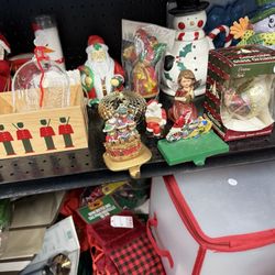 Bayside Thrift - Christmas decor