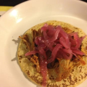 Restaurant Mole Del Rey - Cochinita Pibil taco - Mexican Near Me - Bell, California