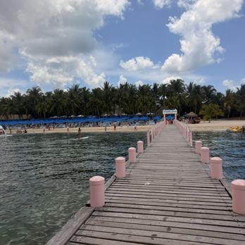 Paradise Beach - Beaches Near Me - Martínez de La Torre, VER