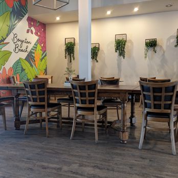 Common Grounds Brew & Roastery - Dining room at Common Grounds Brew & Roastery, Boynton Beach - Coffee & Tea Near Me - Boynton Beach, Florida Common Grounds Brew & Roastery - Dining room at Common Grounds Brew & Roastery, Boynton Beach - Coffee & Tea Near Me - Boynton Beach, Florida