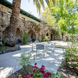 Align Recovery Centers - Sonoma - Front Patio