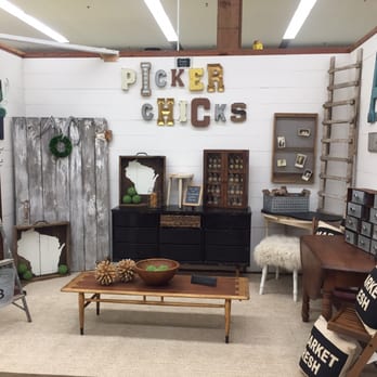 Antique Up - Antiques Near Me - Stevens Point, Wisconsin