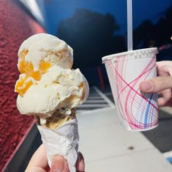 Dot's Home Made Ice Cream & Water Ice - Peach ice cream