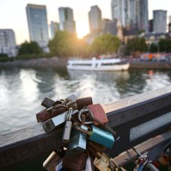 Eiserner Steg - Love locks, sunset rocks!