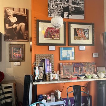 Mirage Art & Coffee - Cafes Near Me - Honolulu, Hawaii