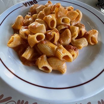 Carbone Vino - Spicy rigatoni - Italian Near Me - Dallas, Texas Carbone Vino - Spicy rigatoni - Italian Near Me - Dallas, Texas