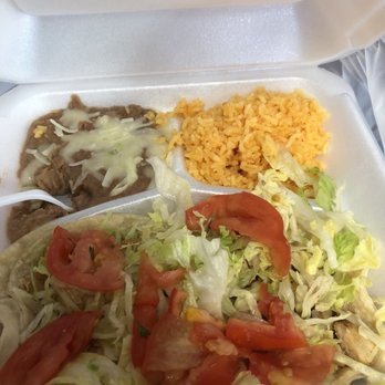 Los Burritos Tapatios - Chicken Taco Platter Togo - Mexican Near Me - Bolingbrook, Illinois