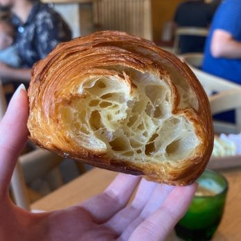 Caracas Bakery - Bakeries Near Me - Miami, Florida Caracas Bakery - Bakeries Near Me - Miami, Florida