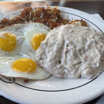 Harry's Cafe - Chicken Fried Steak and Eggs - Breakfast & Brunch Near Me - Stanton, California
