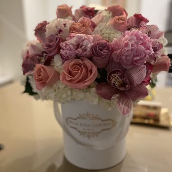 Bella Rosa Gardens - Flower bouquet - Florists Near Me - Cypress, California