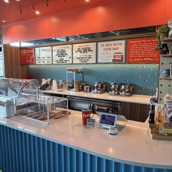 Chill Bros Scoop Shop - Counter - Ice Cream & Frozen Yogurt Near Me - Tampa, Florida Chill Bros Scoop Shop - Counter - Ice Cream & Frozen Yogurt Near Me - Tampa, Florida