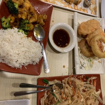 Veggie House - Vegas roll and tempura veggies are must have's! Noodles were good but nothing special and orange chicken was awesome! - Vegetarian Near Me - South Salt Lake, Utah Veggie House - Vegas roll and tempura veggies are must have's! Noodles were good but nothing special and orange chicken was awesome! - Vegetarian Near Me - South Salt Lake, Utah