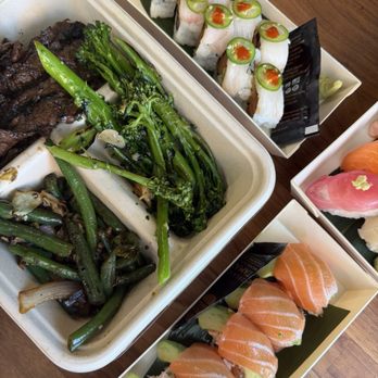 Erewhon - prepared food and sushi - Grocery Near Me - Calabasas, California