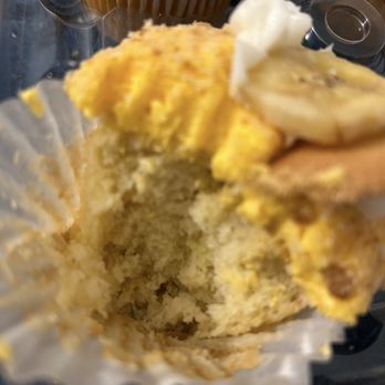Scratch Bakery - Banana Pudding Oversized Cupcakes - Bakeries Near Me - Hampton, Virginia