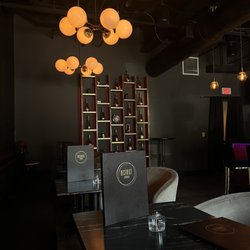 District Lounge - Inside seating