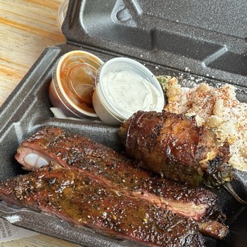 Yellow Rose BBQ - 1 meat platter with a Rosebud added - Barbeque Near Me - Jacksonville, Florida Yellow Rose BBQ - 1 meat platter with a Rosebud added - Barbeque Near Me - Jacksonville, Florida