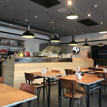 Streetpecker - Inside - Breakfast & Brunch Near Me - Brussels, BRU Streetpecker - Inside - Breakfast & Brunch Near Me - Brussels, BRU