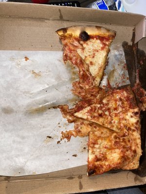 The Pizza Parlor by null