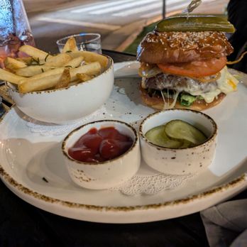 TerraTorry - Terratorry Burger - New American Near Me - Santa Monica, California TerraTorry - Terratorry Burger - New American Near Me - Santa Monica, California