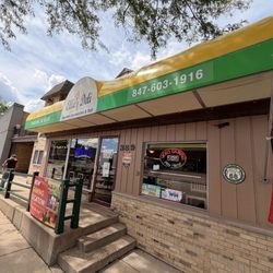 Storefront with outdoor seating