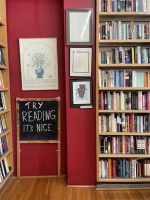 Pegasus Books by null