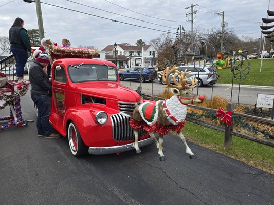 Long Grove Apple Haus by null