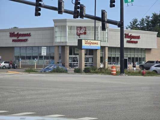 WALGREENS - Updated June 2026 - 18 Photos & 39 Reviews - 1701 N Buffalo ...