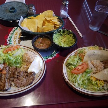 Gilberto's Mexican Restaurant - Mexican Near Me - Roseburg, Oregon Gilberto's Mexican Restaurant - Mexican Near Me - Roseburg, Oregon
