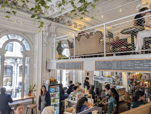 Tommy Café by null