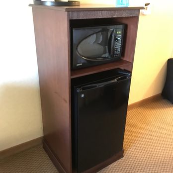 Hampton Inn & Suites Burlington - TV and mini fridge combo. - Hotels Near Me - Burlington, Washington Hampton Inn & Suites Burlington - TV and mini fridge combo. - Hotels Near Me - Burlington, Washington