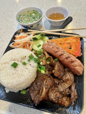 Cơm Tấm Thuận Kiều by null