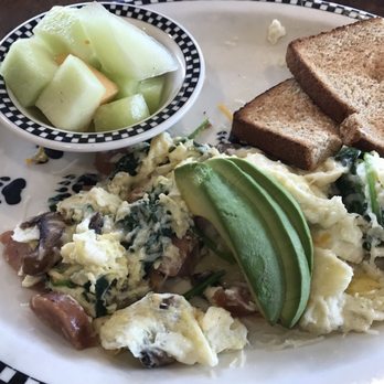 Black Bear Diner Fullerton - Fit & Focused - Chicken Apple Sausage Scramble (500 cals.) - American Near Me - Fullerton, California