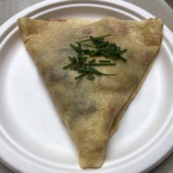 Crêpeaffaire Stratford - All day breakfast crepe: bacon, eggs, tomato, mushrooms, and cheese - very tasty! - Creperies Near Me - London, XGL