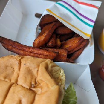 PLNT Burger - Sweet potato fries - Vegan Near Me - Washington, DC, District of Columbia