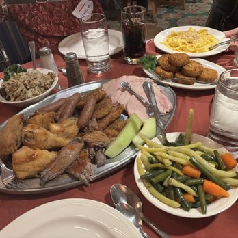 Bavarian Inn Restaurant - Family style dinner - German Near Me - Frankenmuth, Michigan Bavarian Inn Restaurant - Family style dinner - German Near Me - Frankenmuth, Michigan