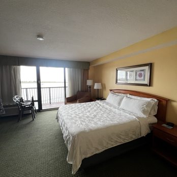 Holiday Inn - Room - Hotels Near Me - Clearwater Beach, Florida Holiday Inn - Room - Hotels Near Me - Clearwater Beach, Florida