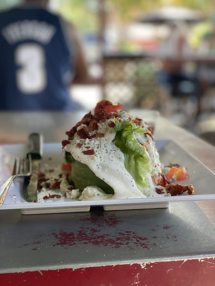 Willy's Burgers & Booze