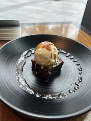 Bread Street Kitchen by Gordon Ramsay by null