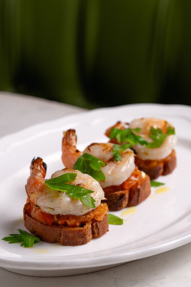 WILMA’S CAROUSEL BAR Updated October 2024 163 Photos & 43 Reviews