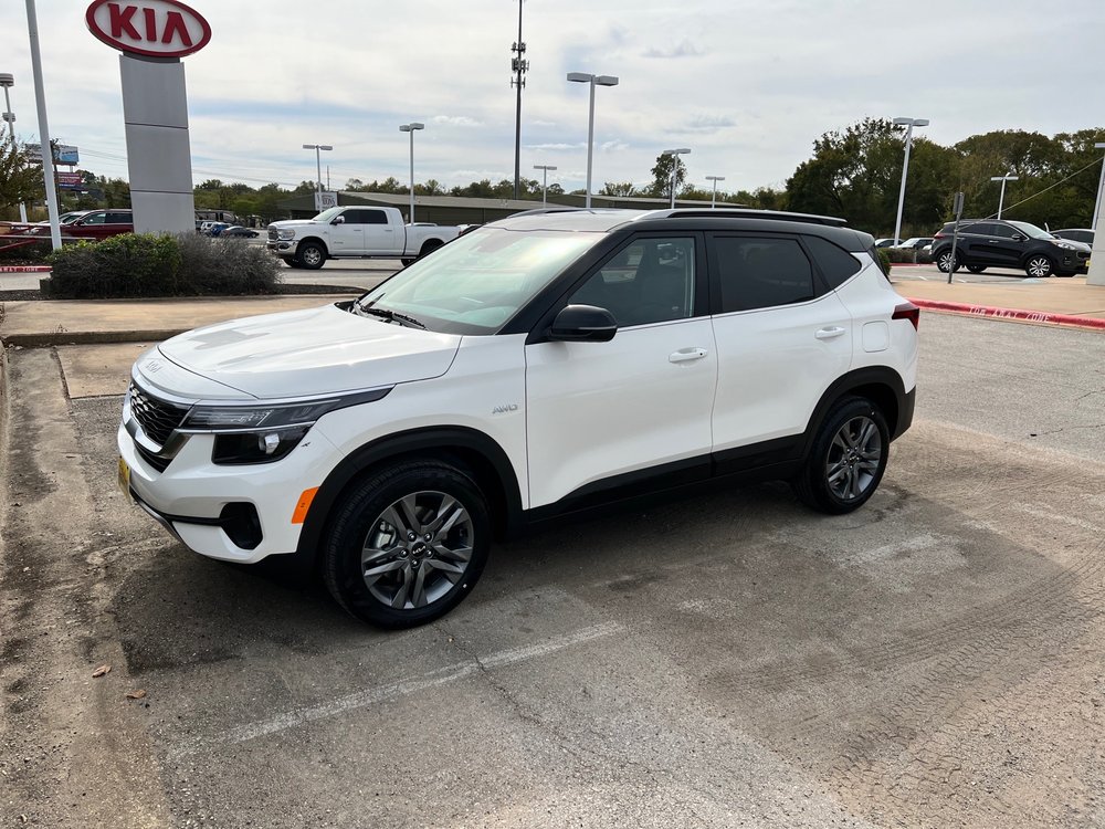 STERLING KIA 19 Photos & 14 Reviews 197 N Earl Rudder Fwy, Bryan