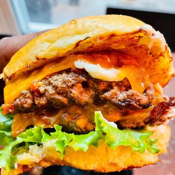 Duke's Grocery - Wagyu Burger - Pubs Near Me - Washington, DC, District of Columbia Duke's Grocery - Wagyu Burger - Pubs Near Me - Washington, DC, District of Columbia