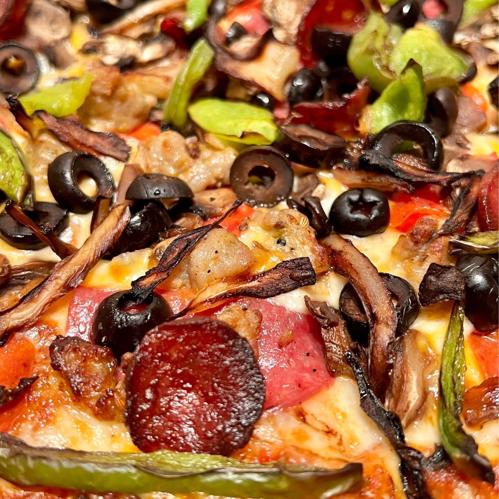 Round Table Pizza - King Arthur's Supreme Pizza. Love a pizza with lots of toppings and this is the perfect example of that. - Pizza Near Me - Mission Viejo, California Round Table Pizza - King Arthur's Supreme Pizza. Love a pizza with lots of toppings and this is the perfect example of that. - Pizza Near Me - Mission Viejo, California
