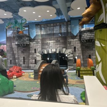Lakeside Kids' Castle - Play area - Indoor Playcenter Near Me - Metairie, Louisiana Lakeside Kids' Castle - Play area - Indoor Playcenter Near Me - Metairie, Louisiana