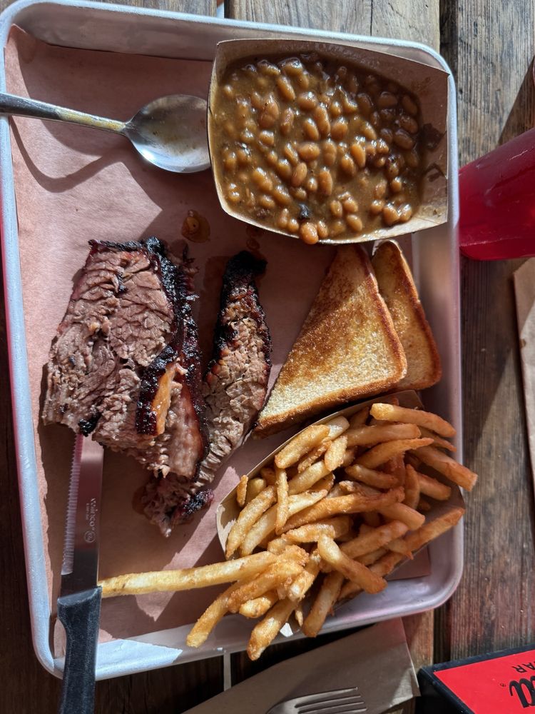 Haywood Smokehouse Logo