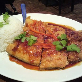 Suchard Restaurant - Fried fish - Thai Near Me - London, XGL