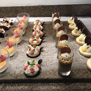 Sun Palace Cancun - A sampling of some desserts. I don't much have a sweet tooth.. but they have a top notch dessert maker there.. all so good - Hotels Near Me - Cancún, ROO